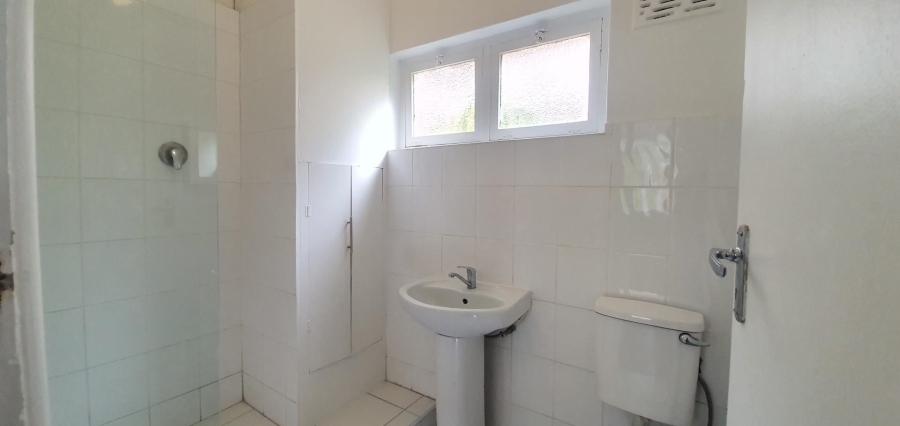 To Let 1 Bedroom Property for Rent in Sea Point Western Cape